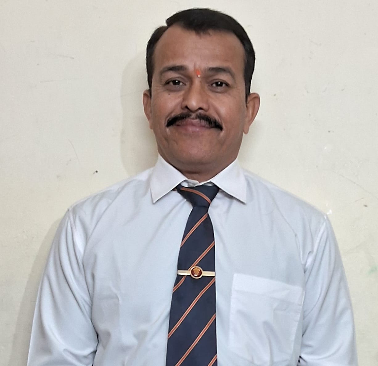 Mr. Mahesha Nand